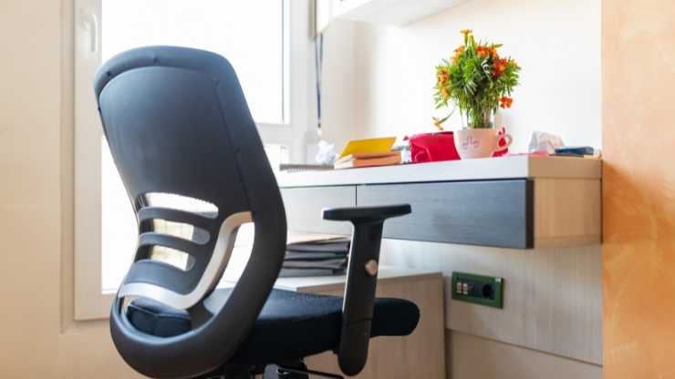 home office chair at a desk